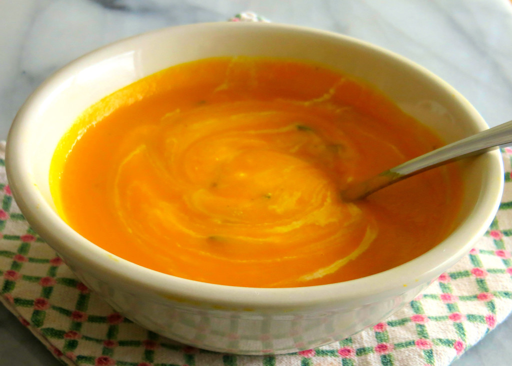 Easy Carrot Soup - taffeta and tulips